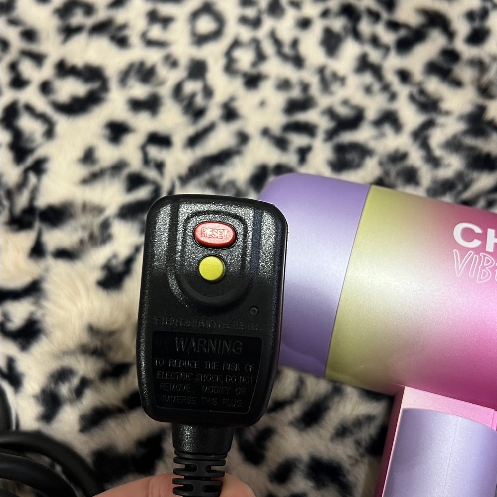 CHI Vibes Pink and Purple Hair Dryer so smooth compact - Picture 8 of 8
